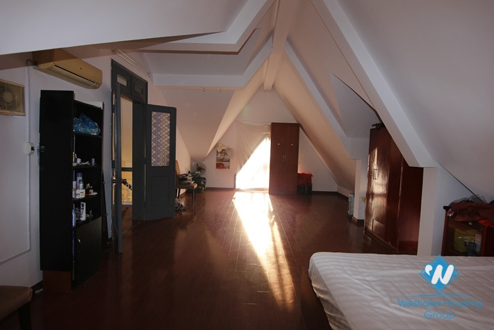 Spacious detached villa to rent in Tay Ho diplomats' compound